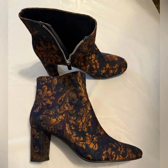 Anthropologie Farylrobin Century Ankle Boots Size 6 - Picture 1 of 11